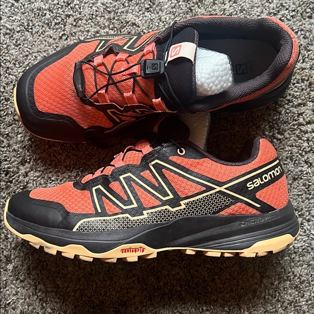 Salomon Women's 8 Trail Shoes
